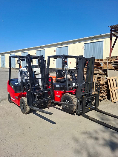 Отгрузили два дизельных погрузчика OXLIFT на склад стройматериалов в Подмосковье